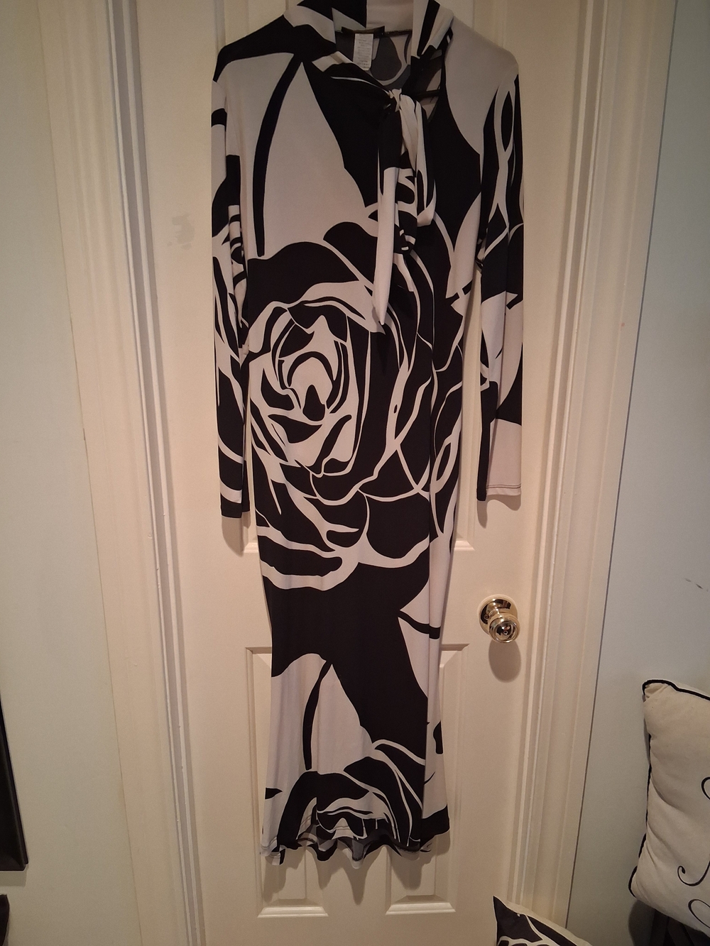 Black & White Floral Tie-Neck Long Sleeve Dress